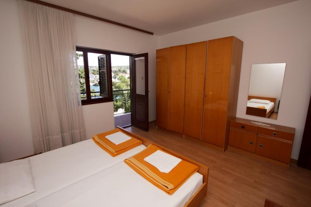 Apartments And Rooms Porto Ражань Номер фото